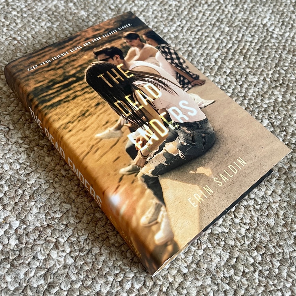 ⭐️3/$25⭐️ The Dead Enders by Erin Saldin - Young Adult, Fiction, Thriller